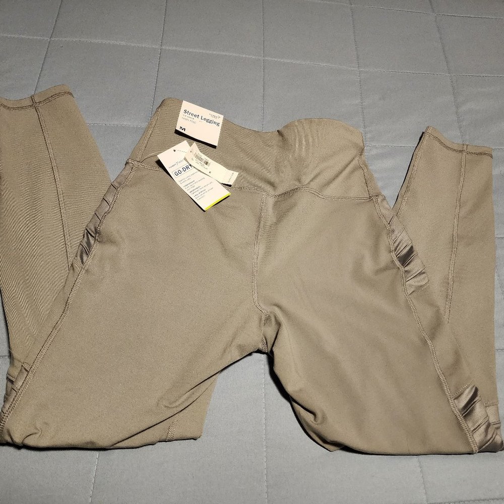 (55.) Old Navy leggings